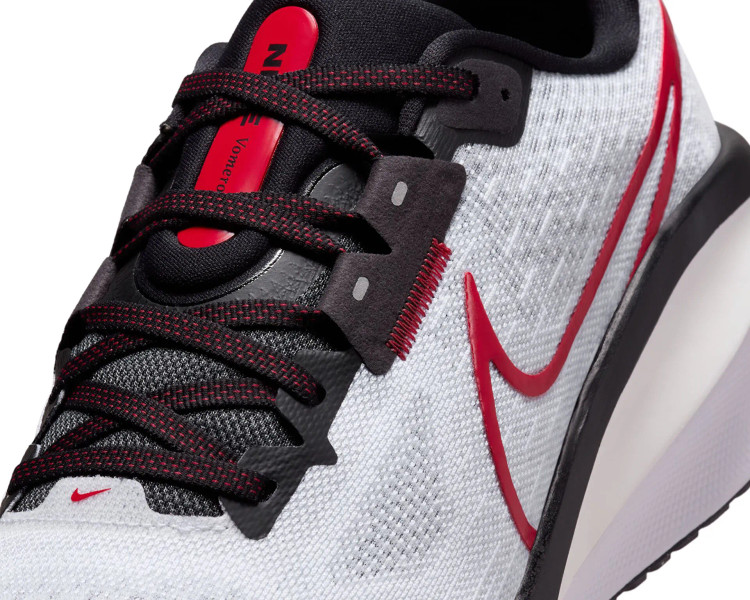 نایک Vomero 17 مردانه مدل FB1309‑103 (White/Fire Red) – کفش دویدن اورجینال