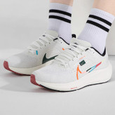 کتونی زنانه نایکی ایر زوم پیگاسوس 40 All Petals United مدل FN8919-191 | Nike Air Zoom Pegasus 40